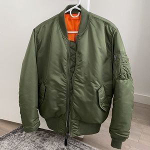 Alpha Industries Bomber Jacket / Slim Fit
